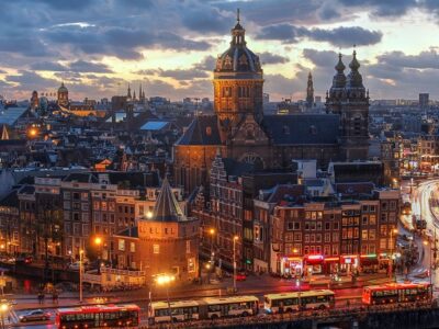 Plasseraud, Amsterdam