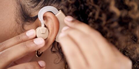 Cochlear implants, MED-EL, Advanced Bionics