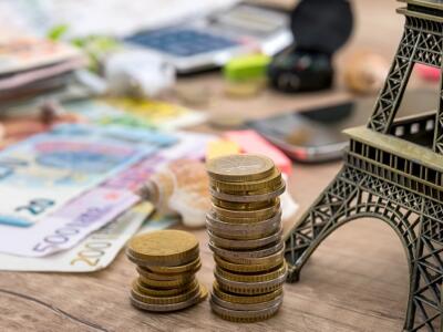 Salaries, France, French associates
