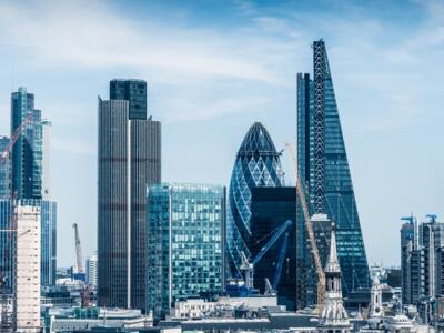 Amy Crouch, Mewburn Ellis, Simmons & Simmons. London